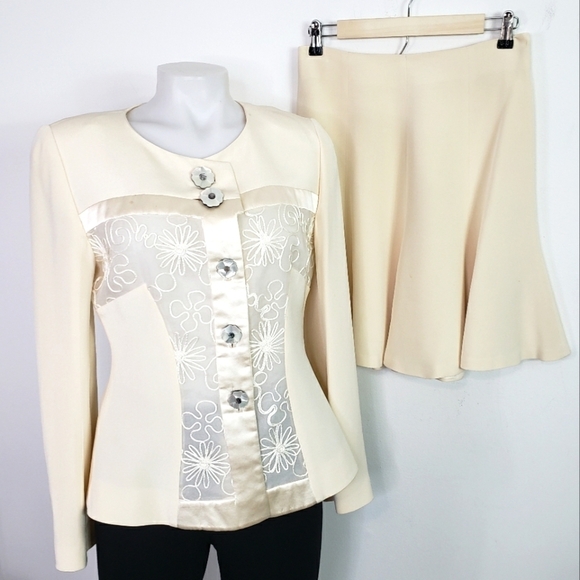 Provasou cream silk skirt suit flower buttons floral embroidered - Picture 1 of 13